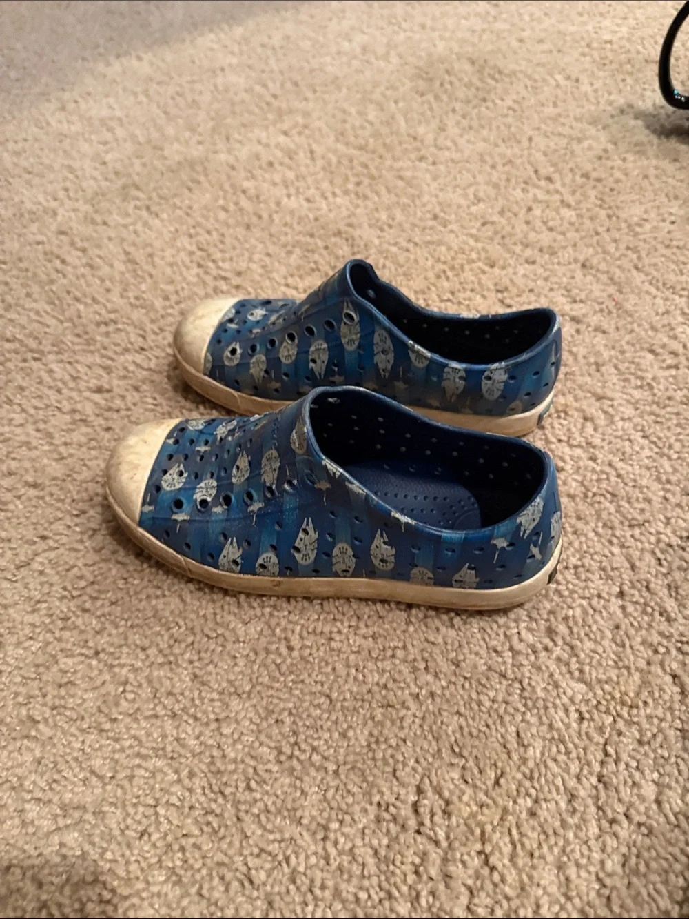 Native Jefferson Kids Blue Star Wars Print Slip-On Water Shoes